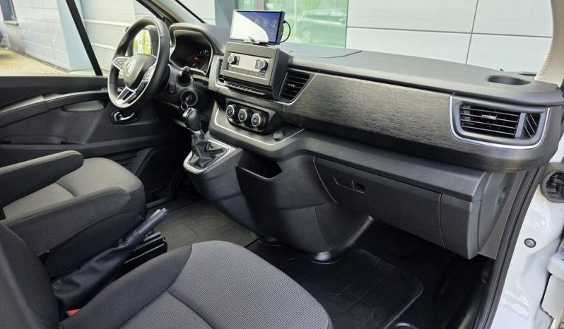 Renault Trafic 2.0 DCi 150KM EDC L2H1 full