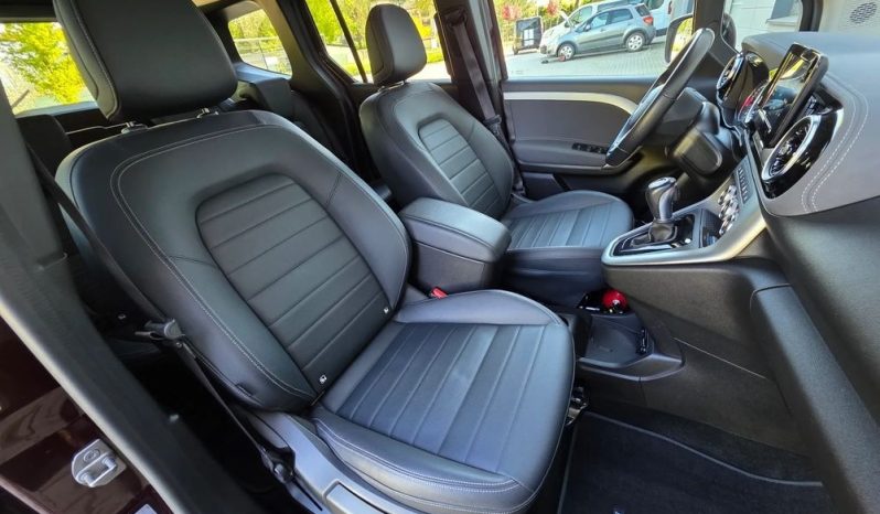 Mercedes-Benz Klasa T 180 d Progressive full