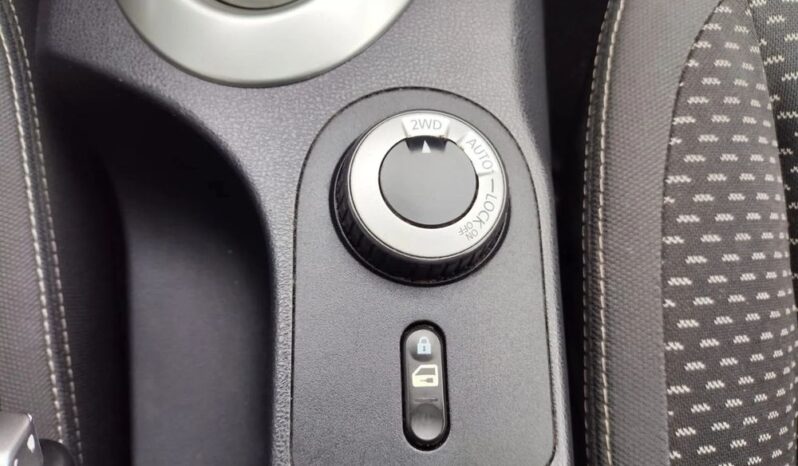 Nissan Qashqai 2.0 dCi DPF 4×4 tekna full