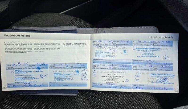 Peugeot 5008 HDI FAP 115 Allure full