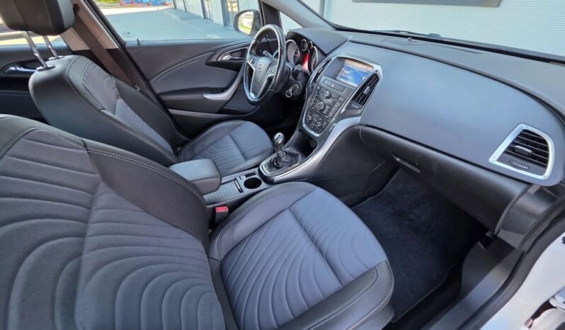 Opel Astra 1.4 Turbo Color Edition full