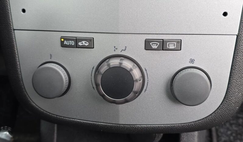 Opel Corsa 1.4 100KM Automat Dla Niepełnosprawnych full