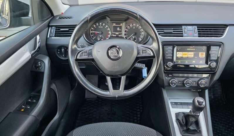 Skoda Octavia 1.6 TDI Ambition full