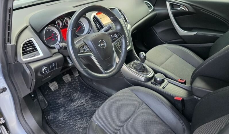 Opel Astra 1.4 Turbo Exklusiv full