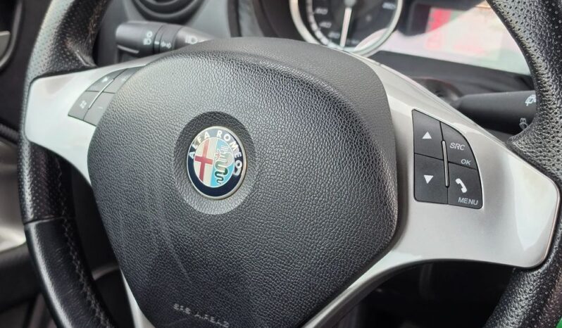 Alfa Romeo Mito 1.4 16V full